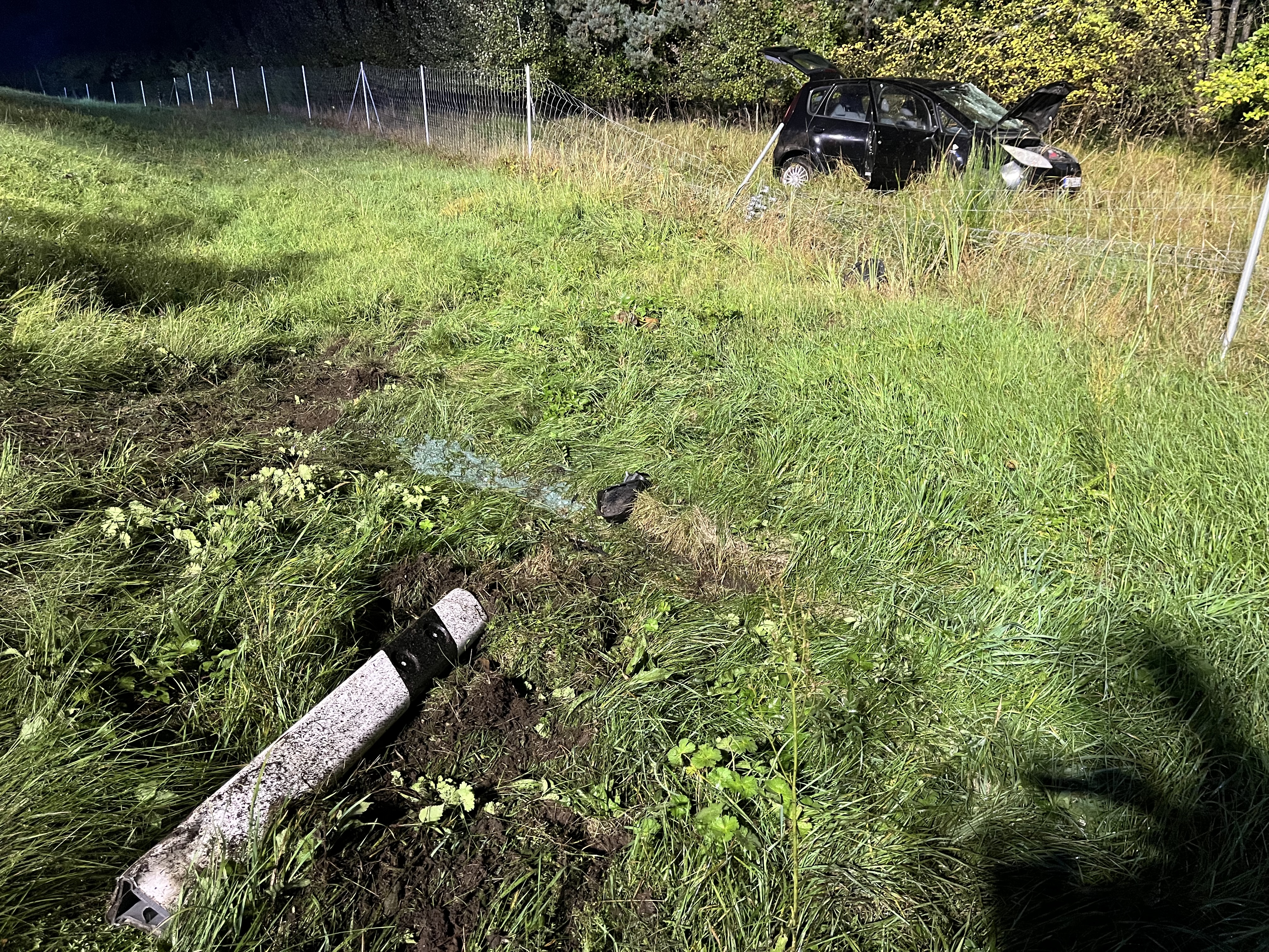 24-10-01 00-58-39 5746.jpg